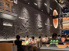 大堂-西塔老太太泥炉烤肉(温州首店万象城黑金店)