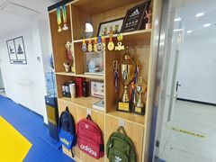 -adidas壹跆运动馆(世纪经贸大厦店)