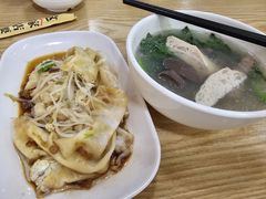 -三身人金新肠粉(丹霞店)