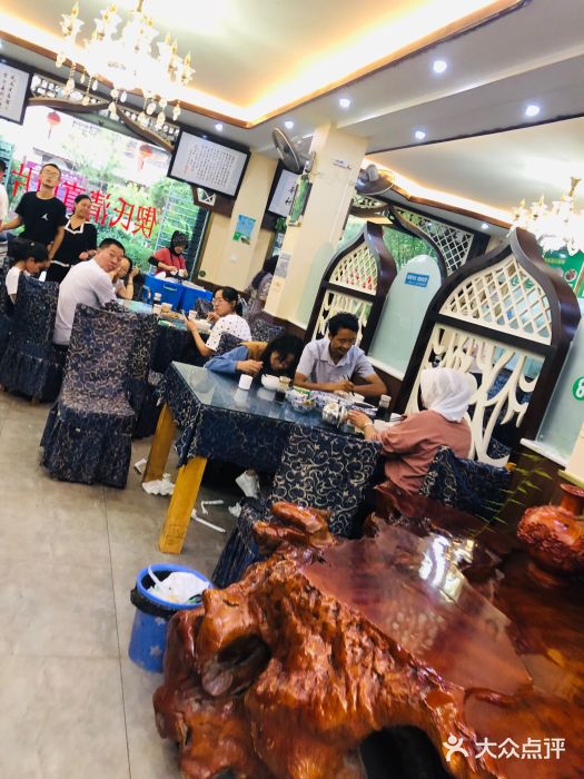 回辉登偰氏面片(东莲花美食街店)大堂图片