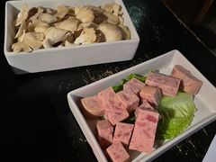 -九鼎轩脆毛肚火锅(南京东路店)