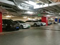 -兴业太古汇·停车场