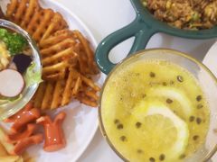 -丽莎沙拉轻食餐厅(国贸店)