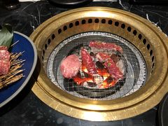 -山川小町·极番烧肉(新地假日广场店)