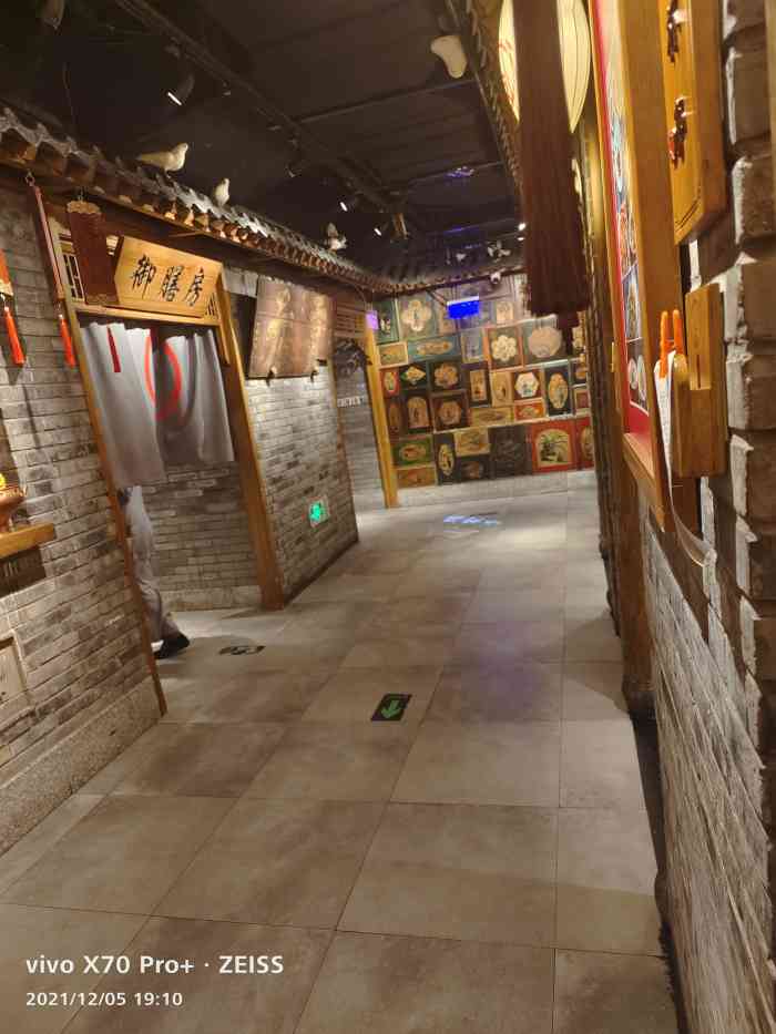 京味斋·北京牡丹烤鸭(月坛店)-"菜品不错尤其是服务0770`特别