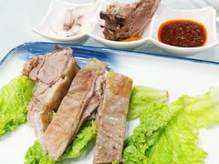 -三江源美食城