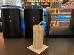 -星巴克臻选(上海合生汇1F店)