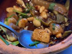 -八府香鸭·啫啫煲(华山路店)