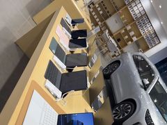 -华为授权体验店(中山公园来福士)