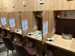 -独食火锅·半米屋台(直营总店)