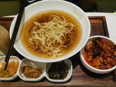 本帮传统辣酱面-春风松月楼(七宝万科店)