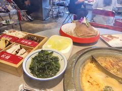 -生活如沸·顺德水牛奶火锅(大学路店)