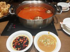 番茄锅底-牛焱·贵州黄牛肉火锅(城西银泰店)