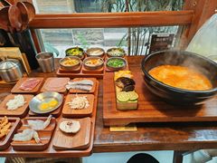 -银米·云南传统过桥米线(双廊黑金冠店)