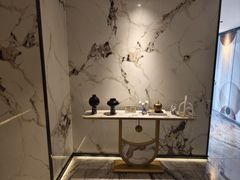 -宜致酒店(永庆坊彩虹桥地铁站店)