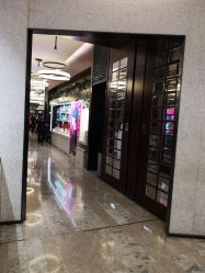 -AKOZO Beauty Salon