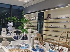 -视野联行眼镜·蔡司·尼康·豪雅·依视路(青浦宝龙店)