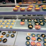 对于30+的价位感觉这个性价比还是可以的。推介彩虹蛋糕