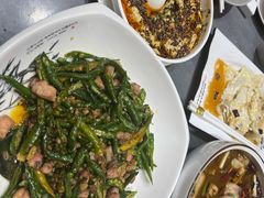 -蔼若春.传承三十年云南菜(金碧公园店)