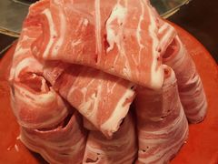 -洞庭洲·防空洞火锅·铜锅涮肉·烧烤(新百广场店)