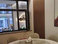 -何适山庄·团餐住宿(水长城P2停车场店)