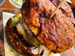 双蛋指椒牛肉汉堡-魏斯理汉堡(西安沣东吾悦店)