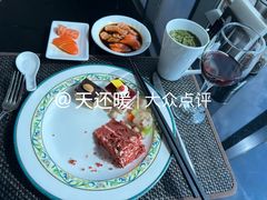-怡豪大饭店·49楼旋转自助餐厅