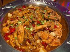 鸡翅煲-胖哥俩肉蟹煲(万国店)