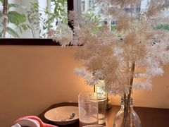 -Café Monson