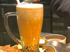 -湊湊火锅·茶憩(杭州湖滨银泰in77店)
