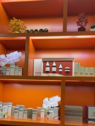 -美肤盾祛痘·问题肌头疗管理中心