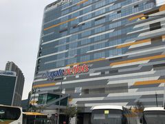 -东荟城名店仓