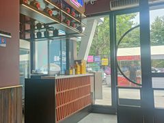 -滴水·湘逢(南汇大学城生活广场店)