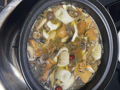 -野菌皇海景野生菌火锅(滨海大道店)