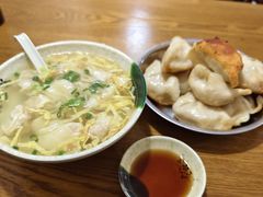 -黄阿姨锅贴大王(万航渡路店)