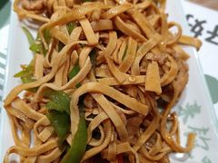 -老乡鸡(上海白玉兰广场店)