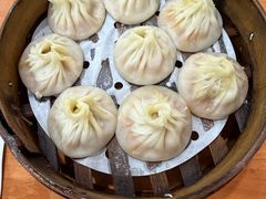 -莱莱小笼·乔艾