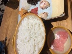 蒙自过桥米线-麦麦山云南菜(复地活力城店)