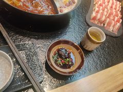 -鹿鸣山草本茶香火锅(园西路店)