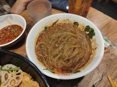 -万记麻辣烫国展总店