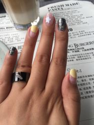 -手牵手美甲