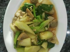 -光海鲜鱼翅餐厅(叻差拉披色路店)