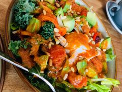 虾仁牛油果沙拉-RAC BAR(安福路店)