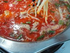 -黄利砖万峰林布依特色酸笋牛肉馆