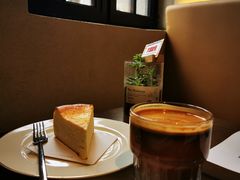 -Fridi Patisserie Cafe