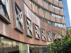 -深圳富苑皇冠假日套房酒店