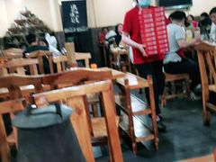 大堂-东镇老火锅(长春路首店)