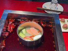 -二荆条·蜀鲜汇城市森林火锅