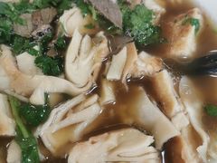 牛肉罩火烧-清真·白家牛肉罩火烧老店(育才街店)
