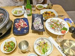 -青瓦餐厅·生鱼片·韩园烤肉(西塔店)